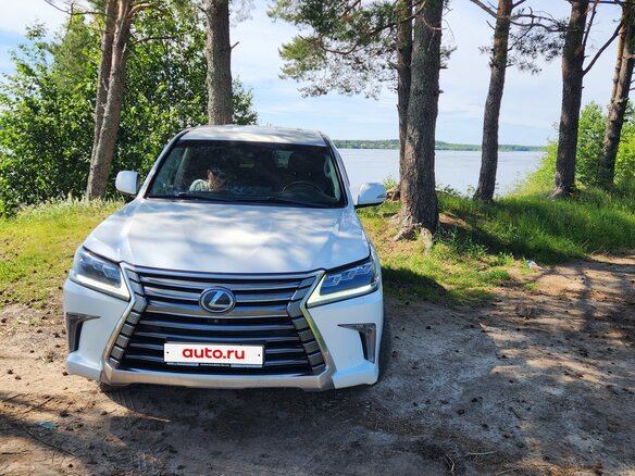 2015 Lexus LX 450d III Рестайлинг 2, белый, 5250000 рублей - вид 1