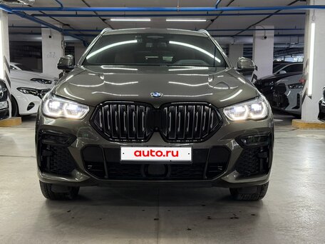 2022 BMW X6 40i III (G06), серый, 8200000 рублей, вид 3