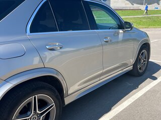 2020 Mercedes-Benz GLE 300 d II (V167), серый, 6600000 рублей, вид 4