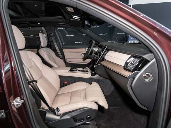 2025 Volvo XC90 B5 II Рестайлинг 2, красный - вид 12