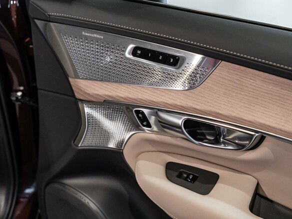2025 Volvo XC90 B5 II Рестайлинг 2, красный - вид 21
