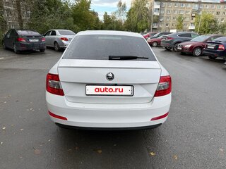 2013 Skoda Octavia III (A7), белый, 1370000 рублей, вид 3