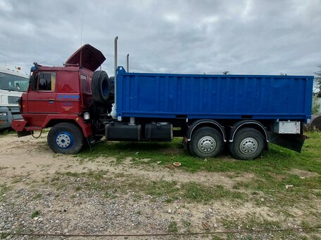 1990 Tatra T 815, красный, 700000 рублей, вид 3