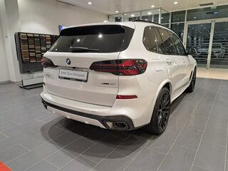 2025 BMW X5 Long 40Li IV (G05/G18) Рестайлинг, белый, 15900000 рублей, вид 4