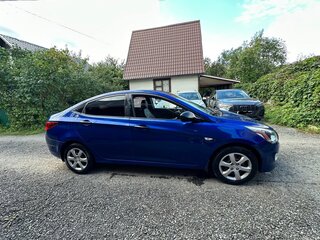 2013 Hyundai Solaris I, синий, 400000 рублей, вид 4