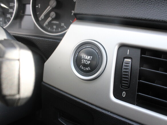 2011 BMW 3 серии 318i V (E90/E91/E92/E93) Рестайлинг, чёрный - вид 10
