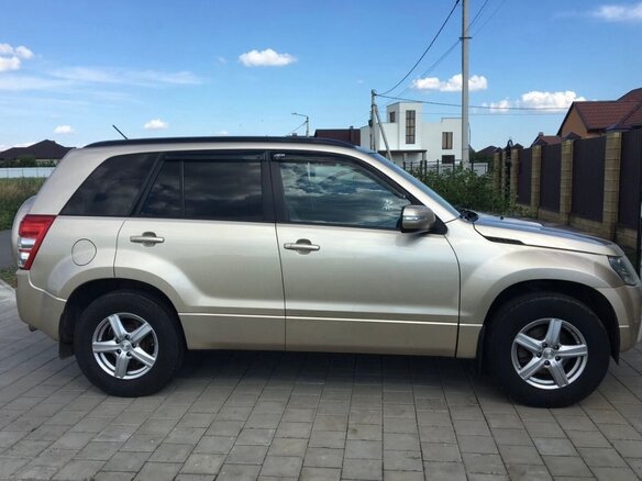 2010 Suzuki Grand Vitara II Рестайлинг, бежевый, 1200000 рублей - вид 15