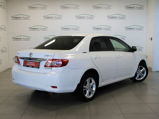 2011 Toyota Corolla X (E140, E150) Рестайлинг, белый, 719000 рублей, вид 2
