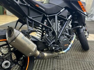 2018 KTM 1290 Super Duke R, чёрный, 980000 рублей, вид 4