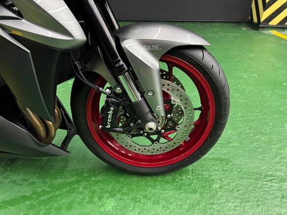 2020 Suzuki GSX-S 1000, серый, 995000 рублей - вид 24