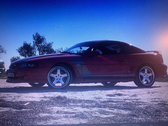 1994 Ford Mustang IV, красный, 2000000 рублей - вид 6