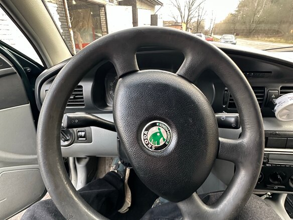 2001 Skoda Octavia I (A4) Рестайлинг, зелёный, 250000 рублей - вид 12