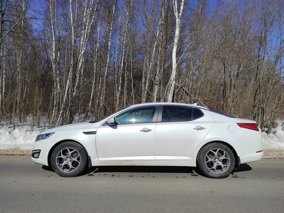 2013 Kia Optima III Рестайлинг, белый, 2500000 рублей - вид 8