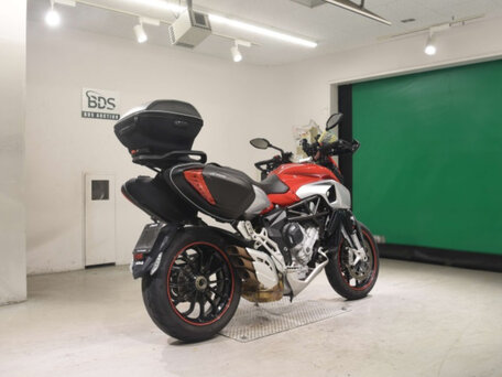 2016 MV Agusta Stradale 800, красный, 515000 рублей, вид 5