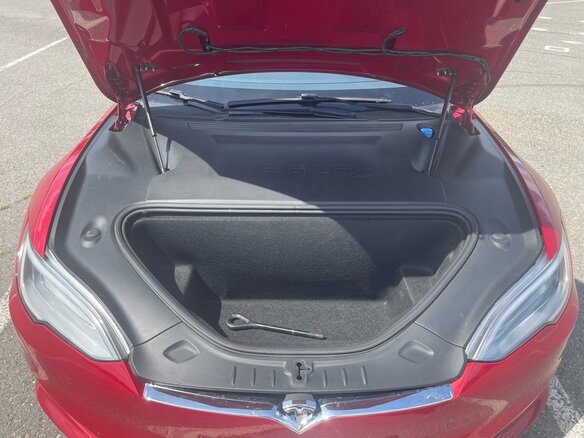 2019 Tesla Model S 100D I Рестайлинг, красный, 4100000 рублей - вид 8
