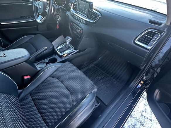 2018 Kia Ceed III, чёрный, 1690000 рублей - вид 8