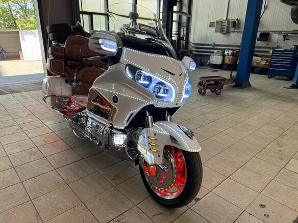2013 Honda GL 1800 Gold Wing, белый, 2200000 рублей - вид 29