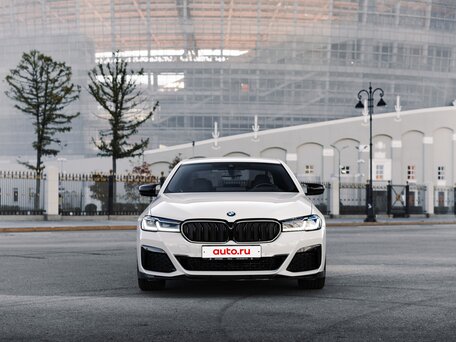 2022 BMW 5 серии 520i VII (G30/G31/G38) Рестайлинг, белый, 5750000 рублей, вид 1