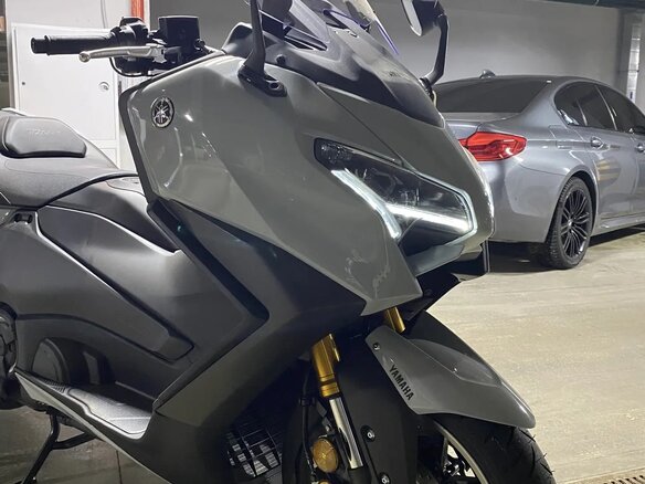 2025 Yamaha TMAX, серый, 1650000 рублей - вид 6