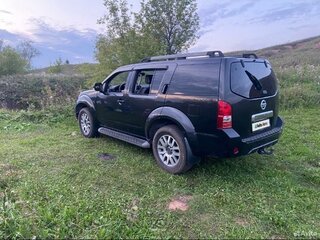 2011 Nissan Pathfinder III Рестайлинг, чёрный, 1350000 рублей, вид 2