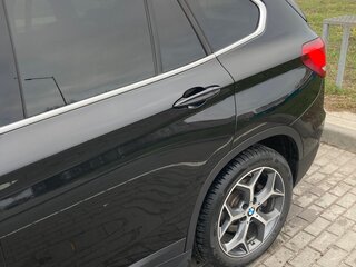 2018 BMW X1 28i xDrive II (F48), чёрный, 2100000 рублей, вид 3