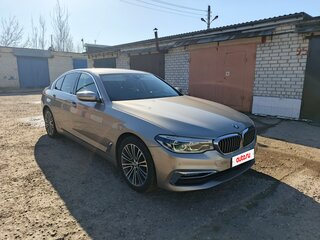 2018 BMW 5 серии 520d xDrive VII (G30/G31/G38), золотистый, 3650000 рублей, вид 5
