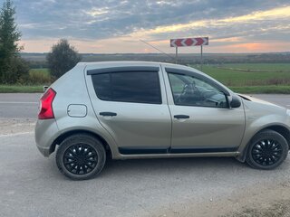 2010 Renault Sandero I, бежевый, 450000 рублей, вид 2