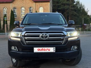2018 Toyota Land Cruiser 200 Series Рестайлинг 2, чёрный, 6500000 рублей, вид 1