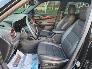 2023 Chevrolet TrailBlazer III Рестайлинг, чёрный, 1390500 рублей, вид 5