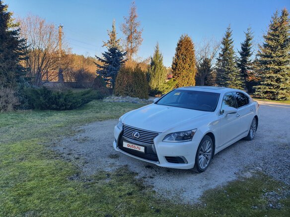 2012 Lexus LS Long 600h L IV Рестайлинг 2, белый, 2350000 рублей - вид 1