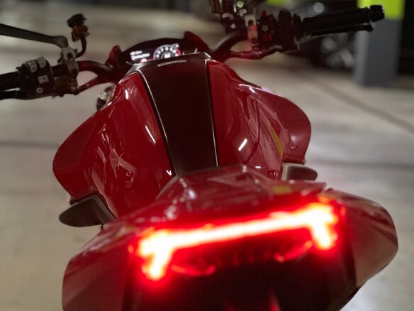 2023 Ducati Monster 937, красный, 1600000 рублей - вид 10