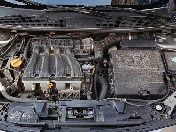 2010 Renault Fluence I, коричневый, 800000 рублей - вид 26