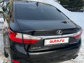 2017 Lexus ES 250 VI Рестайлинг, чёрный, 2650000 рублей, вид 4