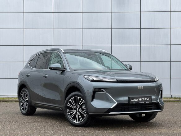 2026 Geely EX5 Гибрид EM-i, серый, 3974990 рублей - вид 2