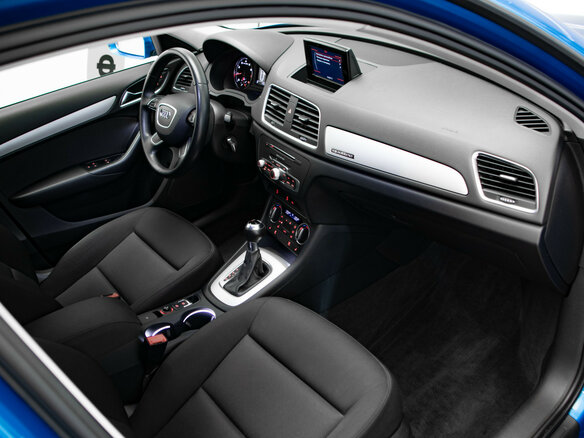 2015 Audi Q3 I (8U) Рестайлинг, голубой, 2125000 рублей - вид 24
