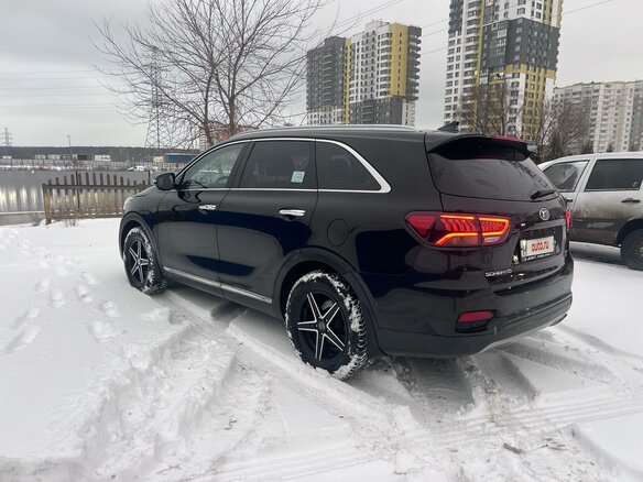 2017 Kia Sorento III Prime Рестайлинг, чёрный, 3100000 рублей - вид 5