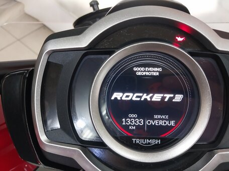 2022 Triumph Rocket III, пурпурный, 2049000 рублей, вид 5