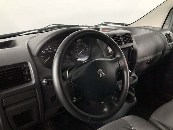 2014 Peugeot Expert II Рестайлинг, чёрный - вид 11