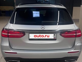 2019 Mercedes-Benz E-Класс 300 de V (W213, S213, C238), серебристый, 4890000 рублей, вид 5