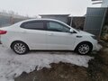 2013 Kia Rio 5-speed III, белый, 985000 рублей - вид 3