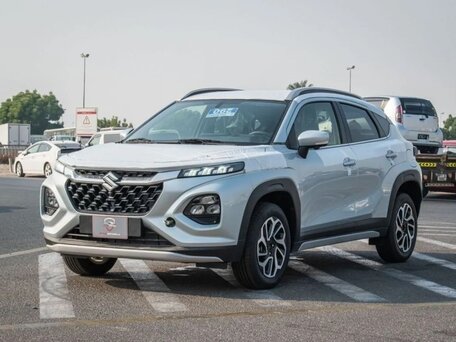 2025 Suzuki Fronx, серебристый, 2400000 рублей, вид 2
