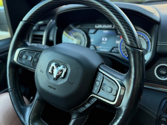 2019 Ram 1500 Crew Cab V, белый, 7000000 рублей - вид 13