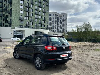 2010 Volkswagen Tiguan I, чёрный, 829000 рублей, вид 4