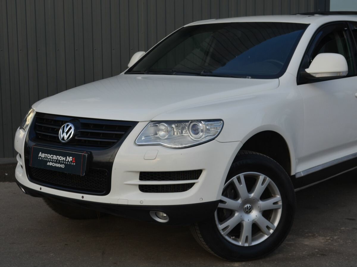 Открыть фотографии: Volkswagen Touareg I Рестайлинг