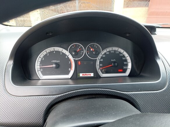 2008 Chevrolet Aveo I Рестайлинг, красный, 300000 рублей - вид 5