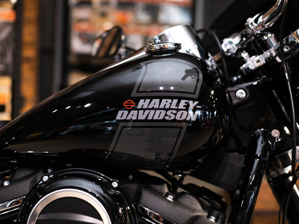 2021 Harley-Davidson Sport Glide, чёрный, 2850000 рублей - вид 10