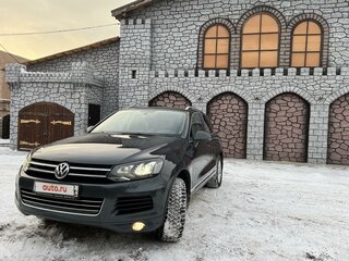 2013 Volkswagen Touareg II, серый, 2500000 рублей, вид 1