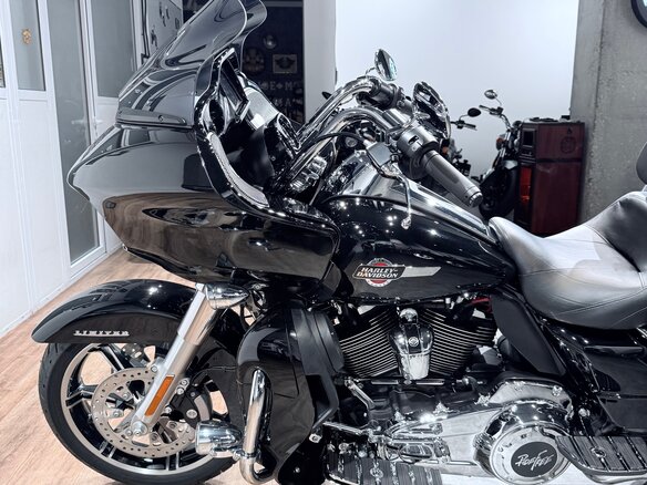 2023 Harley-Davidson Road Glide Limited, чёрный, 3599000 рублей - вид 13