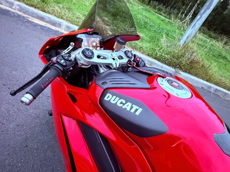 2019 Ducati Panigale V4, красный, 1340000 рублей, вид 5