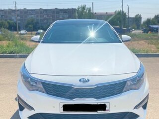 2019 Kia Optima IV Рестайлинг, белый, 2250000 рублей, вид 2